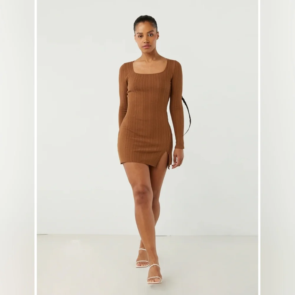 Oak + Fort - NWT Elegant Black Square Neck Dress - Size Medium - Picture 4 of 7